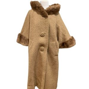 Vntg 60’s dress coat with fur collar and cuffs bracelet sleeves volup sz 16